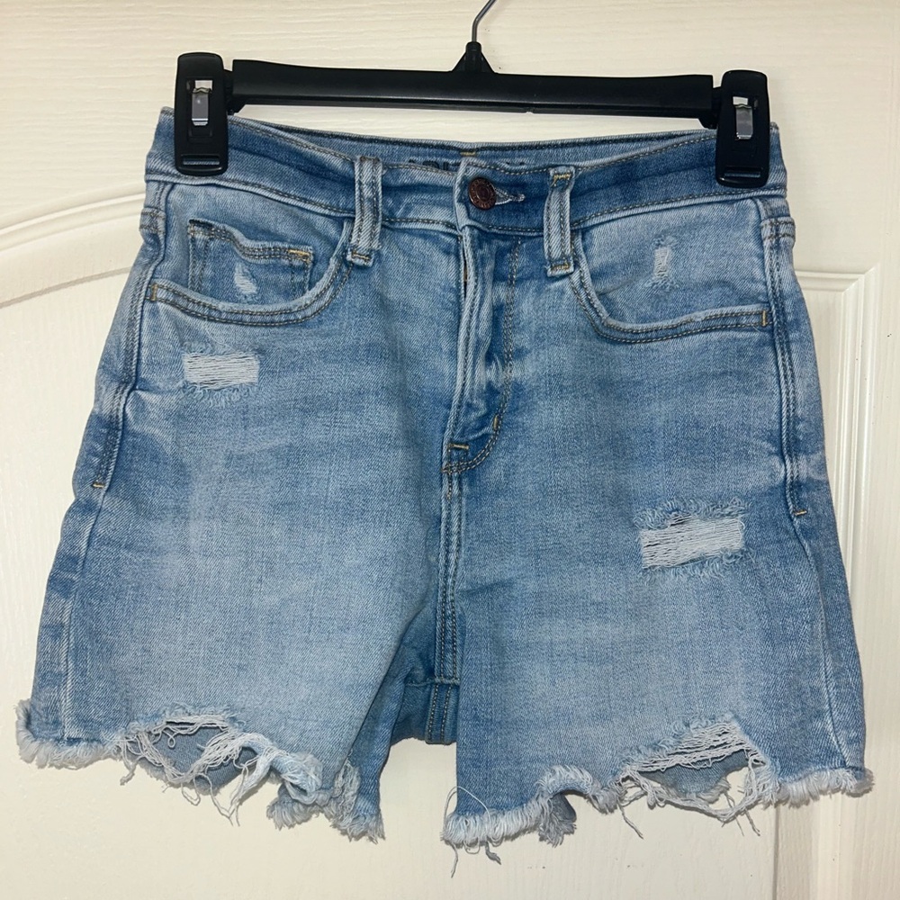 Slight distressed Arizona jean shorts